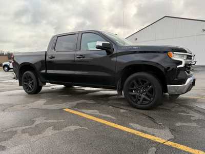 2022 Chevrolet 1500 Crew Cab, $37900. Photo 7