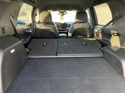 2025 Chevrolet Equinox, $28900. Photo 9