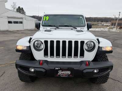 2019 Jeep Wrangler Unlimited, $36900. Photo 2