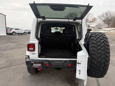 2019 Jeep Wrangler Unlimited, $36900. Photo 9