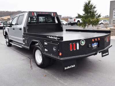 2022 Ford F350 Crew Cab, $0. Photo 3