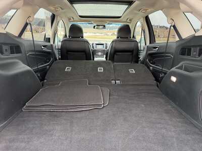 2019 Ford Edge, $16500. Photo 9