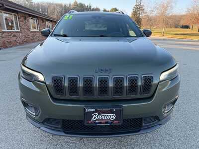 2021 Jeep Cherokee, $19500. Photo 2