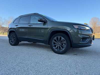 2021 Jeep Cherokee, $19500. Photo 4