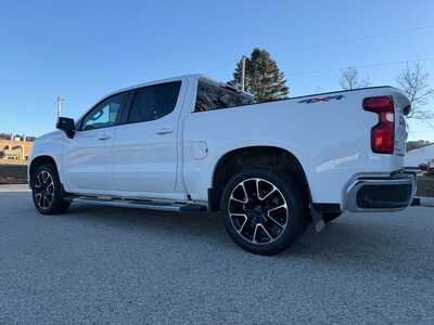 2022 Chevrolet 1500 Crew Cab, $32900. Photo 12