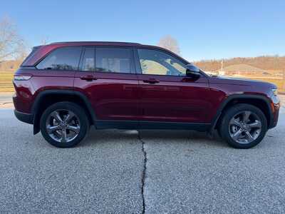 2024 Jeep Grand Cherokee, $30900. Photo 5