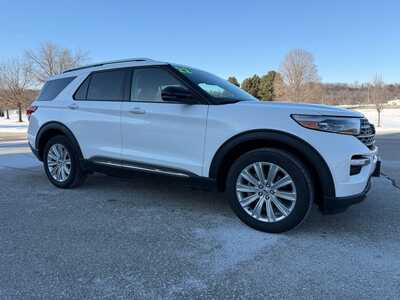 2022 Ford Explorer, $27900. Photo 4