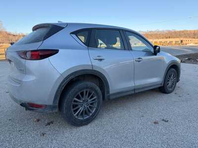 2019 Mazda CX-5, $15900. Photo 3