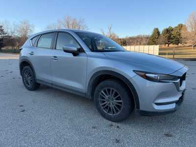 2019 Mazda CX-5, $15900. Photo 4