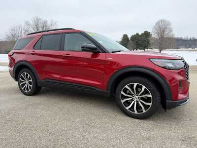 2025 Ford Explorer, $39900. Photo 4