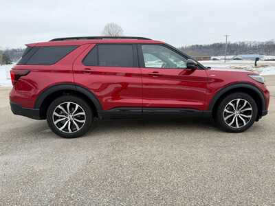 2025 Ford Explorer, $39900. Photo 5