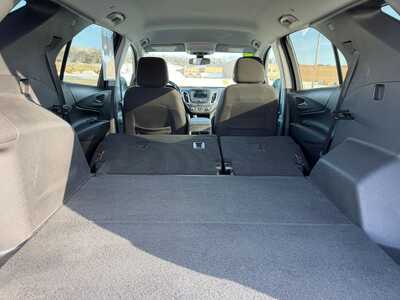 2019 Chevrolet Equinox, $15900. Photo 9