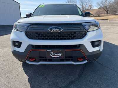 2022 Ford Explorer, $31900. Photo 2