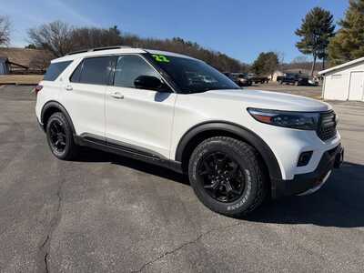 2022 Ford Explorer, $31900. Photo 3