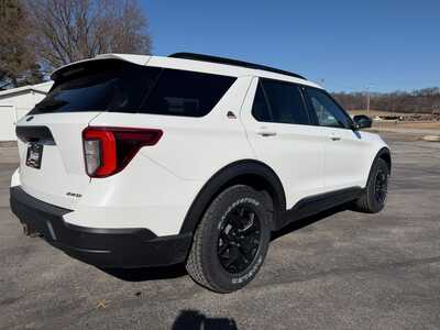 2022 Ford Explorer, $31900. Photo 5