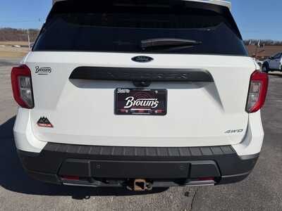 2022 Ford Explorer, $31900. Photo 6