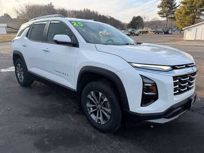 2025 Chevrolet Equinox, $28500. Photo 3