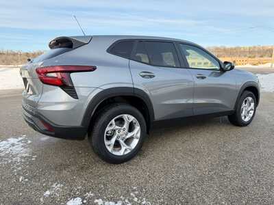 2026 Chevrolet Trax, $23990. Photo 6