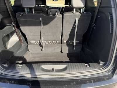 2025 Chrysler Pacifica, $31900. Photo 9