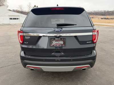 2017 Ford Explorer, $17900. Photo 6