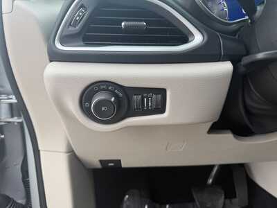 2024 Chrysler Pacifica, $30900. Photo 12