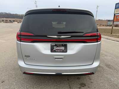 2024 Chrysler Pacifica, $30900. Photo 6