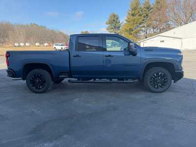 2026 Chevrolet 2500 Crew Cab, $82330. Photo 4