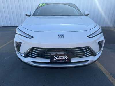 2026 Buick Envista, $26990. Photo 2