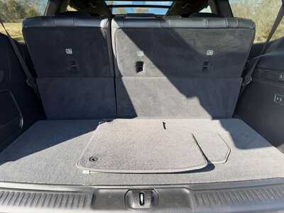 2022 Jeep Wagoneer, $30700. Photo 9