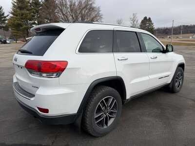 2019 Jeep Grand Cherokee, $16900. Photo 6