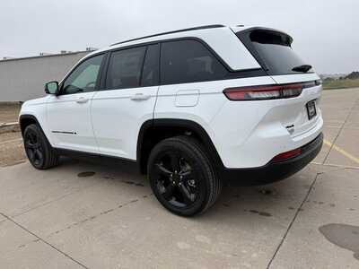 2025 Jeep Grand Cherokee, $0. Photo 7