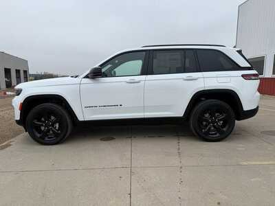 2025 Jeep Grand Cherokee, $0. Photo 8