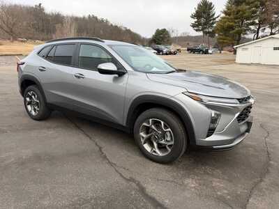 2025 Chevrolet Trax, $22900. Photo 7