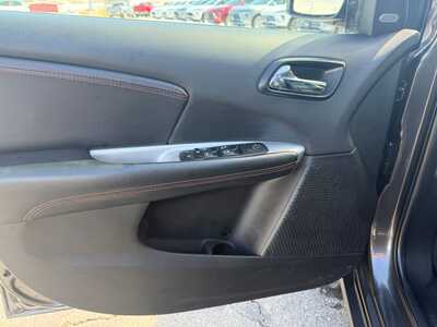 2017 Dodge Journey, $9900. Photo 12