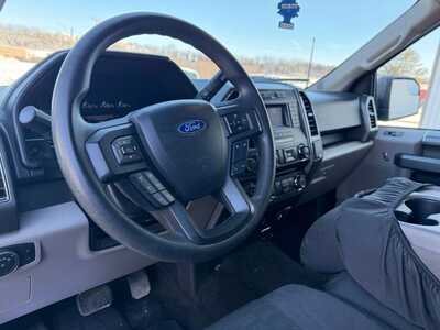 2018 Ford F150 Crew Cab, $23900. Photo 5