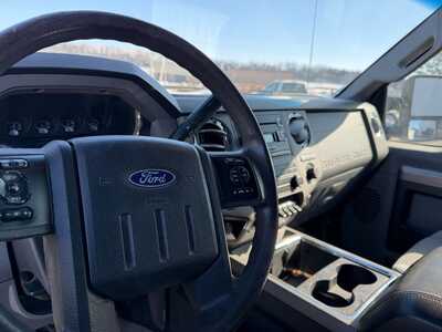 2012 Ford F250 Crew Cab, $18900. Photo 5