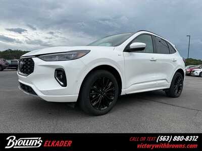 2023 Ford Escape, $27500. Photo 1