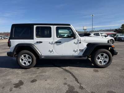 2021 Jeep Wrangler Unlimited, $25900. Photo 4