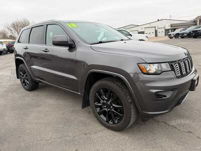 2018 Jeep Grand Cherokee, $19900. Photo 3