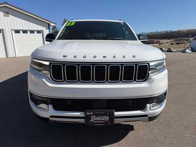 2023 Jeep Wagoneer, $45680. Photo 2