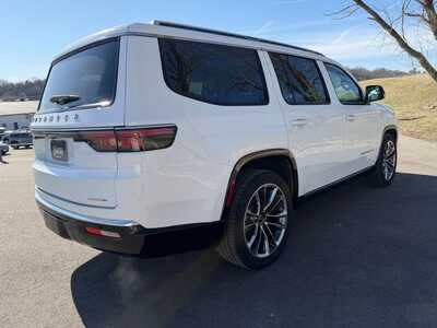 2023 Jeep Wagoneer, $45680. Photo 5
