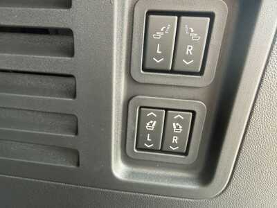 2026 Chevrolet Traverse, $59395. Photo 11