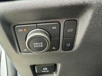 2025 Ford Expedition Max, $59900. Photo 7