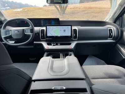 2025 Ford Expedition Max, $59900. Photo 9