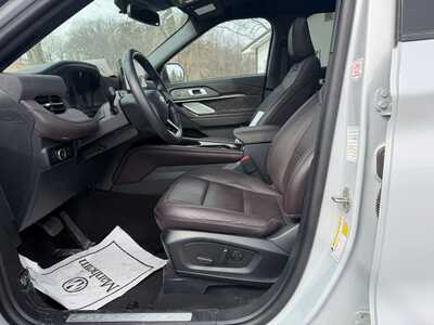 2025 Ford Explorer, $48900. Photo 3
