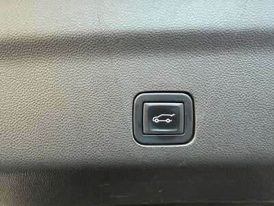 2022 GMC Yukon, $44080. Photo 11