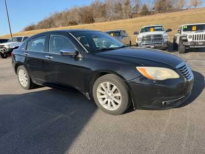 2014 Chrysler 200, $0. Photo 7