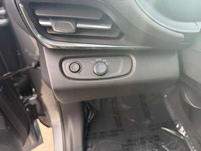 2026 Buick Envista, $26735. Photo 12