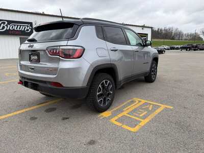 2019 Jeep Compass, $15080. Photo 5