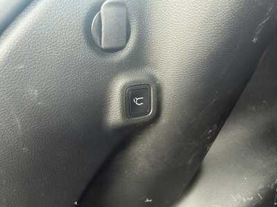2019 Jeep Compass, $15080. Photo 8